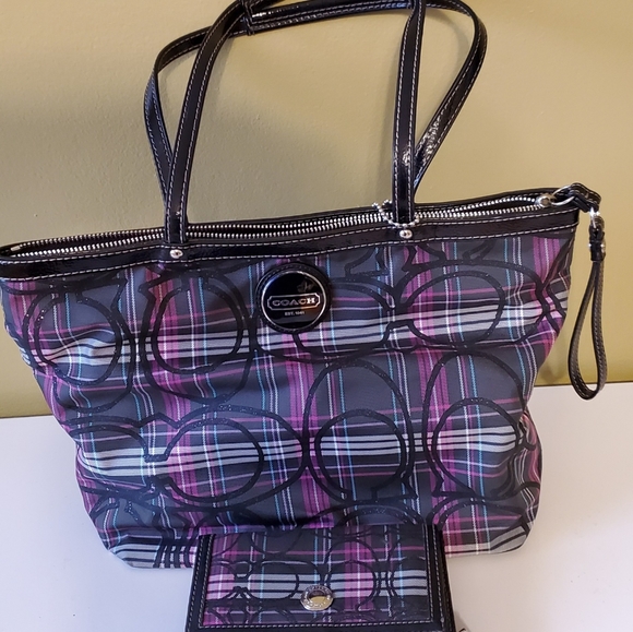 Coach Handbags - Coach set
